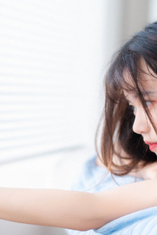 韓國少婦在辦公室三級