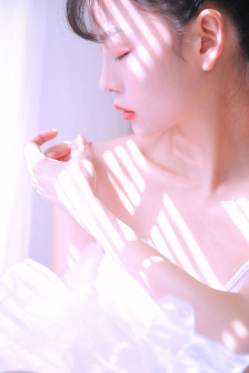 玻璃花劇情介紹