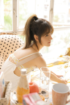 漂亮人妻熟睡中被公侵犯的電影