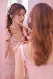 小南娘翻白眼流口水流眼淚圖片