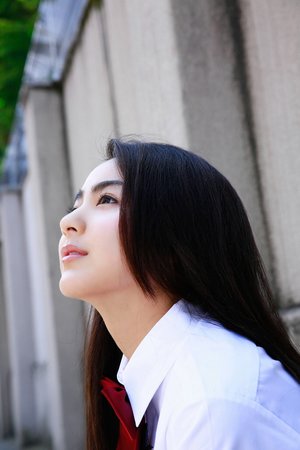 乖我們換個姿態再來一遍吧是什么歌