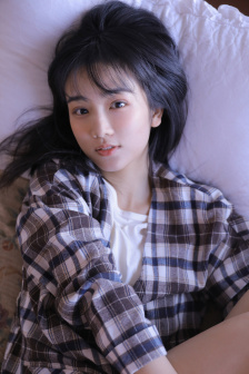 公交車粗大緩緩擠進去小說