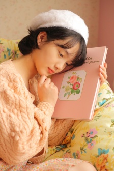 蹂躪跪趴大佬們的玩物np