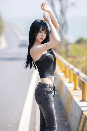 二人臥床瘋狂打撲克視頻