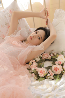 扒開粉嫩小泬白漿20P