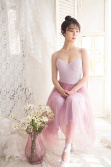 日本巜她在丈面前被耍觀看