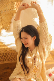 極品黑色JK自慰噴出白漿