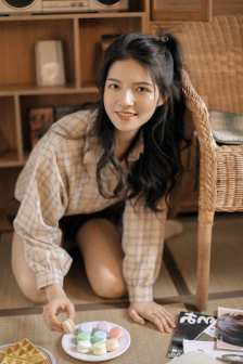 衛生間里打撲克又疼又叫