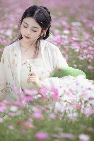 護士玉足踩踏小說