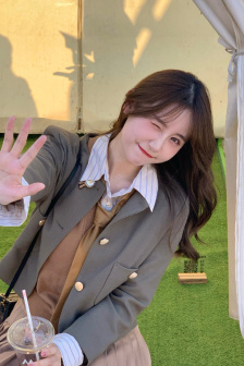 夾好我的精去上課別流出來了