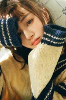 揉蒂蒂爽到高潮噴水正常嗎