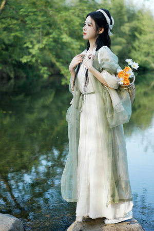 二次元動漫人物桶動漫人物的動漫