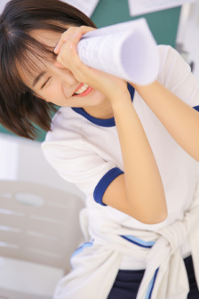 11歲男生和女生打撲克差差差差