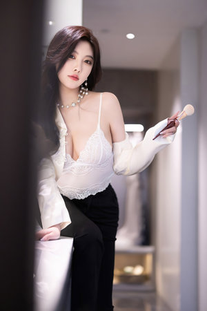 清冷懵懂美人受被哄騙的小說