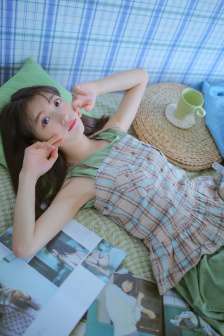 貂蟬乳頭被蟲子吸出白色液體