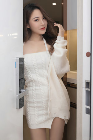 謝娜挺孕肚拍廣告