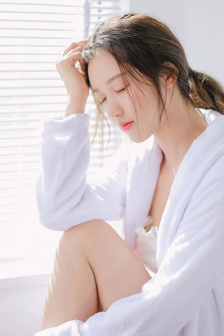 毛都沒有就被開了苞在線電影