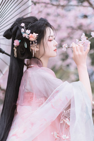 寶貝蹭蹭爽了我好硬想蹭你視頻