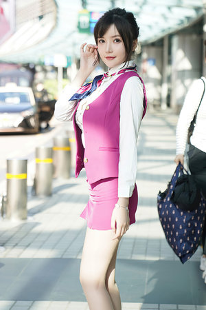 男生女生一起打克撲克牌的網站