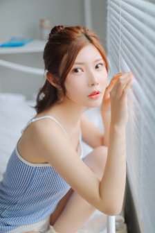 穿到反派懷里撒個嬌