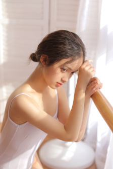 無情辶喿扌畐出處小說